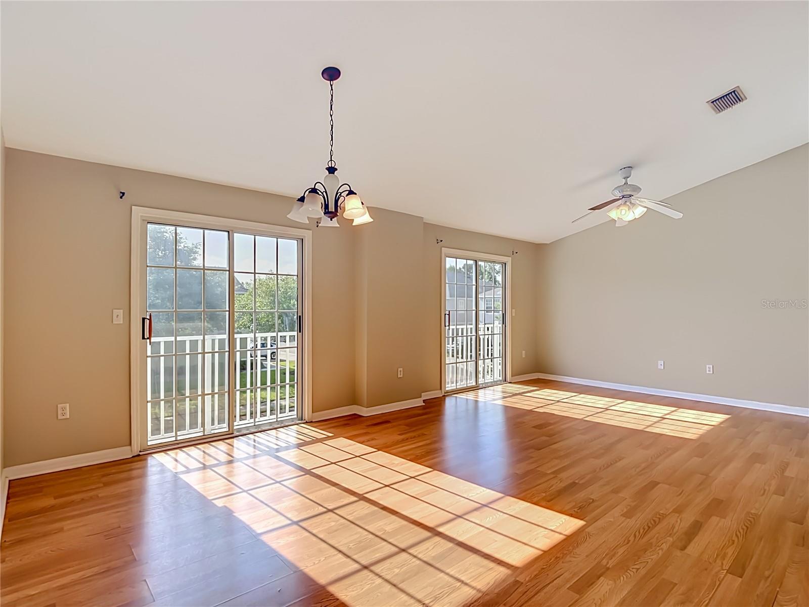 SADDLE CREEK MANOR - Residential