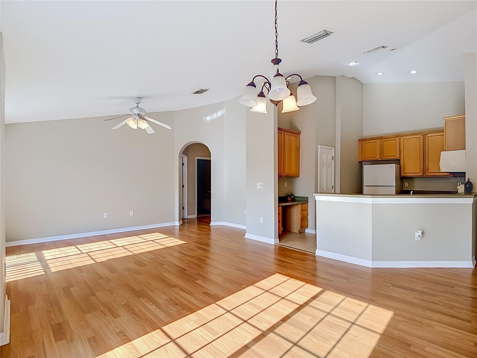 SADDLE CREEK MANOR - Residential