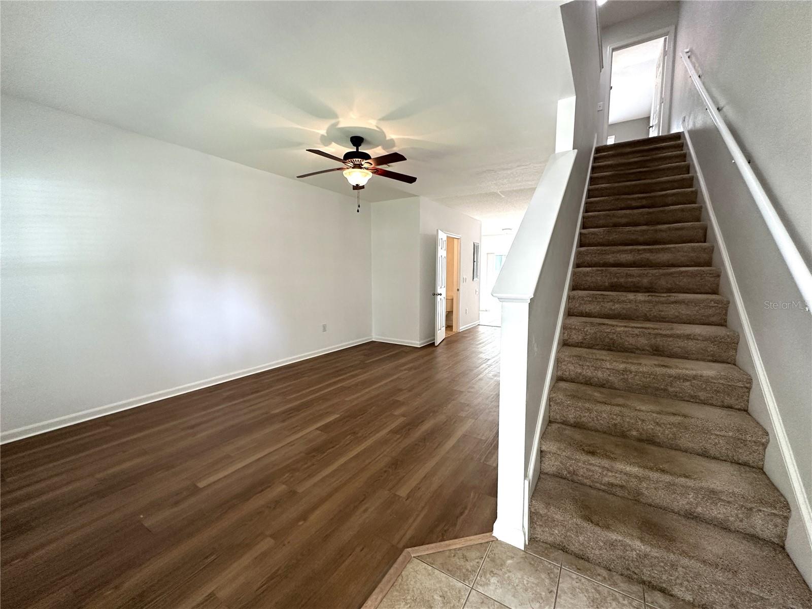 FISHHAWK RANCH TWNHMS PH - Residential Lease