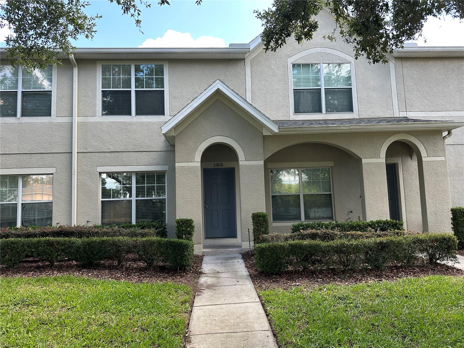 FISHHAWK RANCH TWNHMS PH - Residential Lease