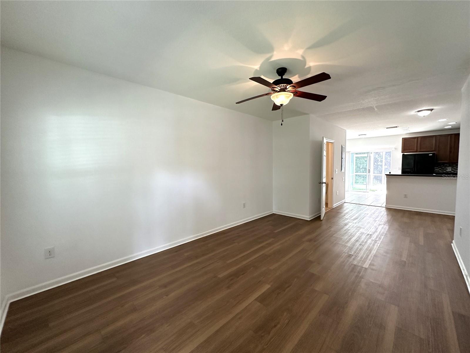 FISHHAWK RANCH TWNHMS PH - Residential Lease