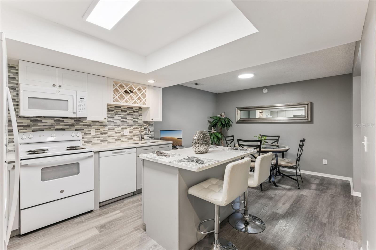 4474 GOLDENRAIN COURT