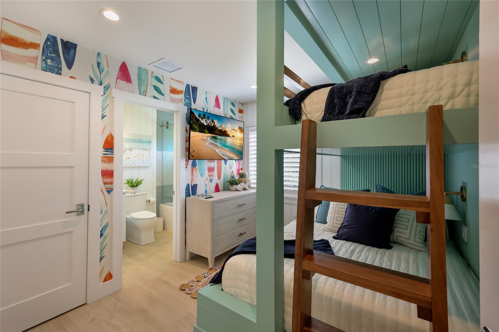 SEASIDE GARDENS REP - Residential