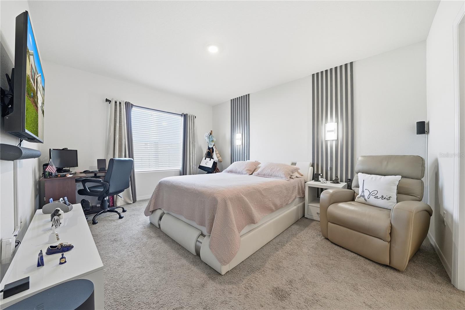 Casas a venda 4 - Jen Dantas 4133 SINGING MOCKINGBIRD BOULEVARD