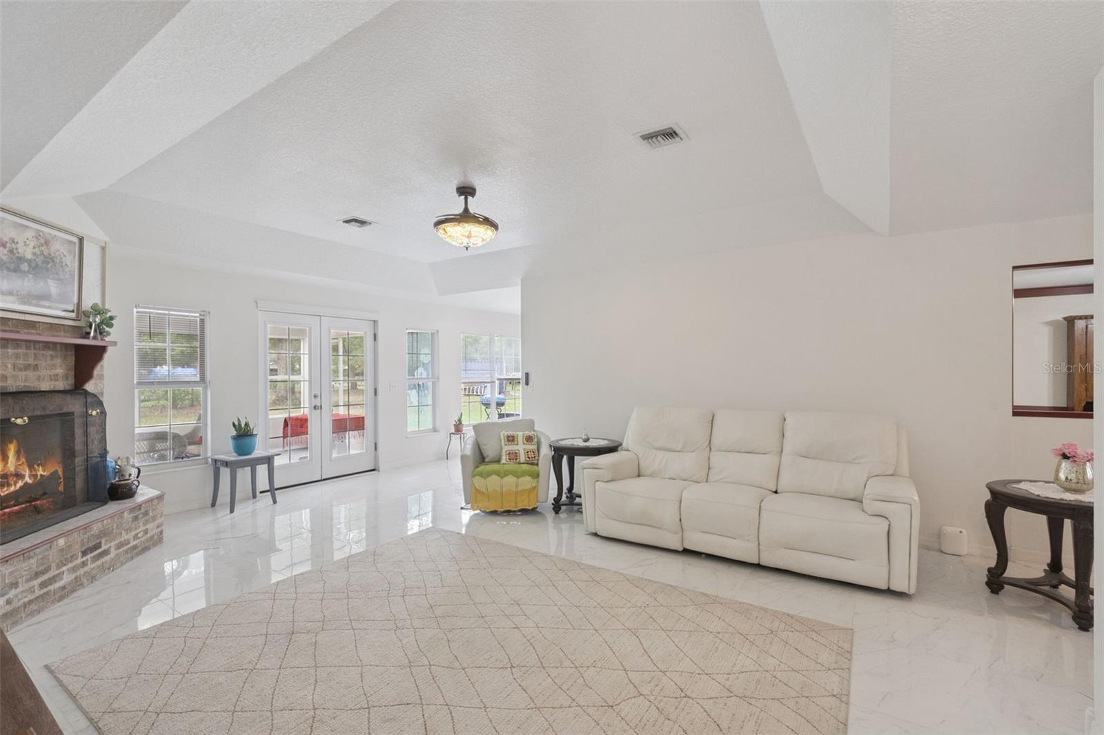 ACREAGE & UNREC - Residential