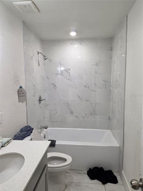 Tiny photo for 1215 NW 15th Avenue, Ocala, FL 34475 (MLS # S5150346)