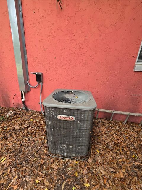 Tiny photo for 1215 NW 15th Avenue, Ocala, FL 34475 (MLS # S5150346)