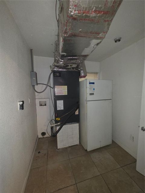 Tiny photo for 1215 NW 15th Avenue, Ocala, FL 34475 (MLS # S5150346)