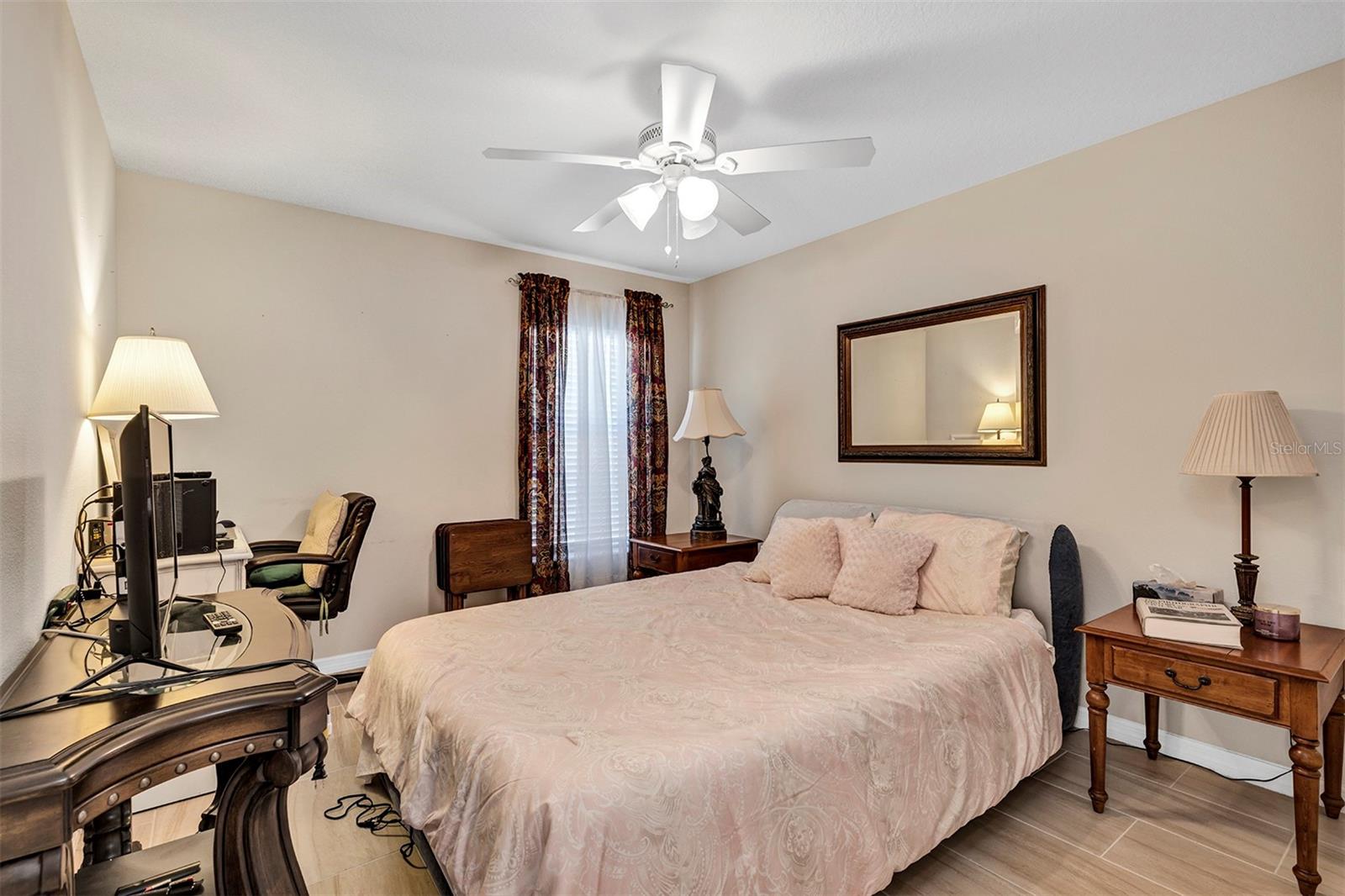 ARLINGTON RIDGE - Residential