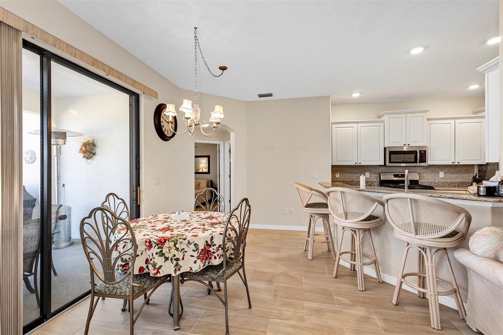 ARLINGTON RIDGE - Residential