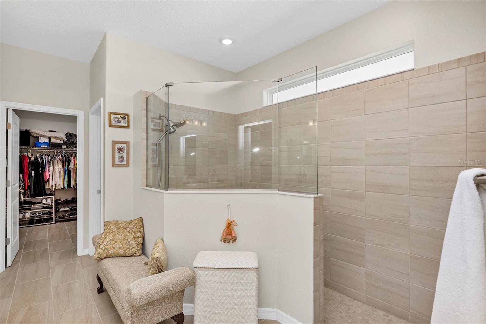 ARLINGTON RIDGE - Residential