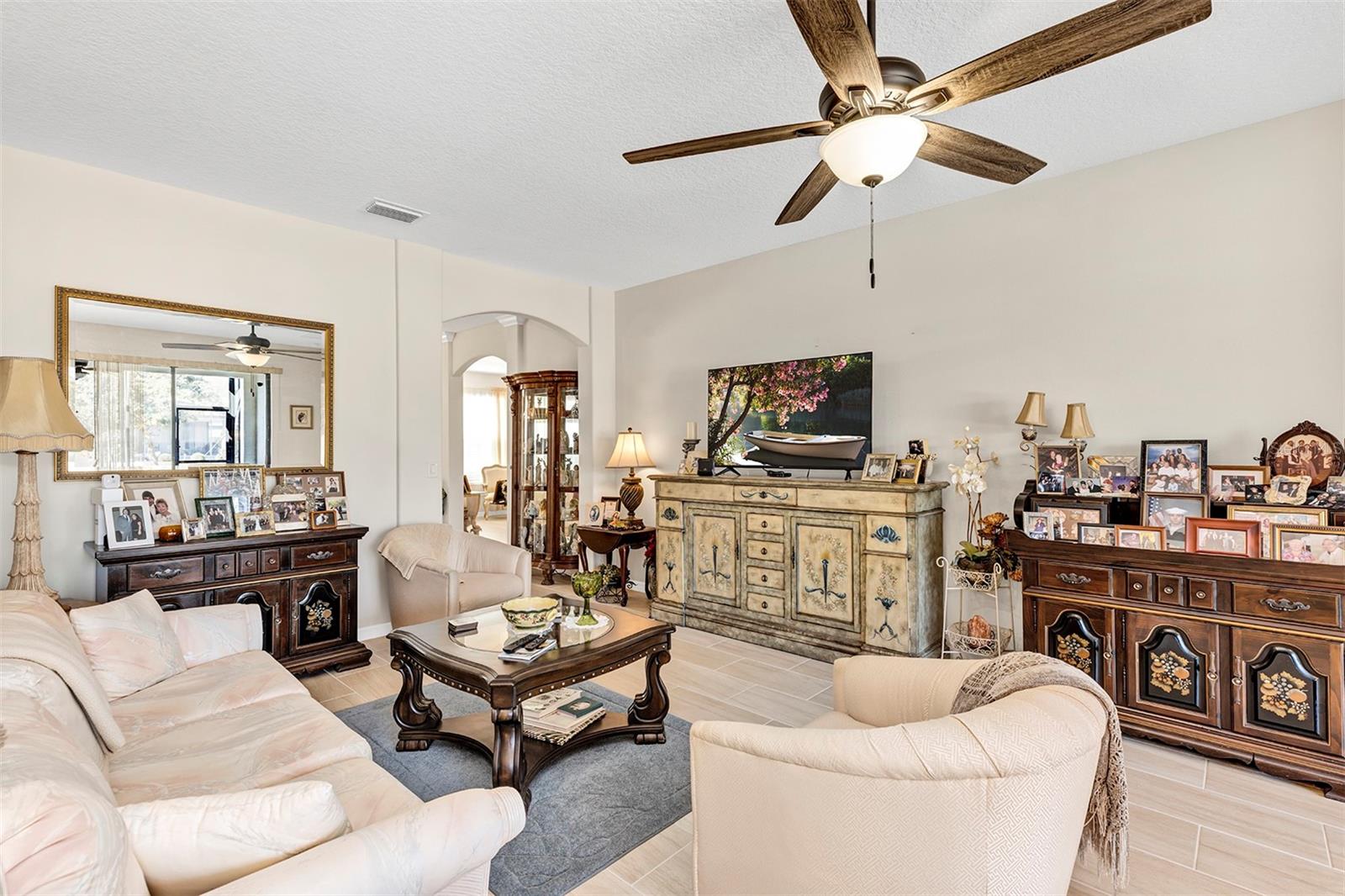 ARLINGTON RIDGE - Residential