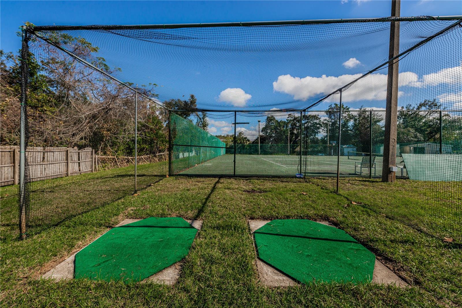 SUNNYBROOK CONDO 10 - Residential