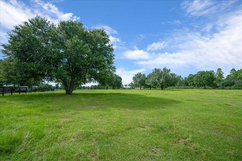 Tiny photo for 0 NW 150th Avenue, Ocala, FL 34482 (MLS # OM711090)