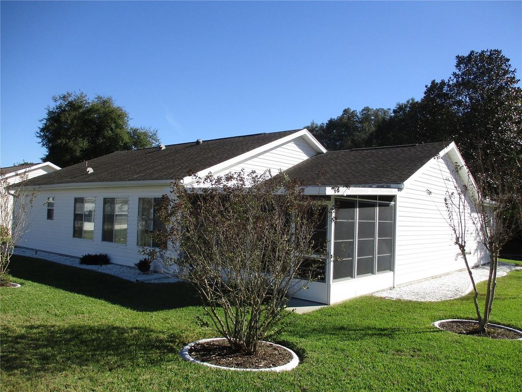 Photo of 11283 SW 139th Place, Dunnellon, FL 34432 (MLS # OM713355)
