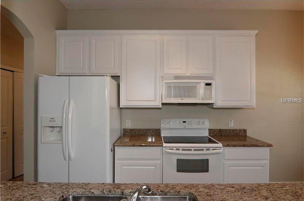 ARTISAN CLUB CONDO PH 2 - Residential