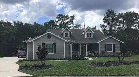 A home in HOMOSASSA