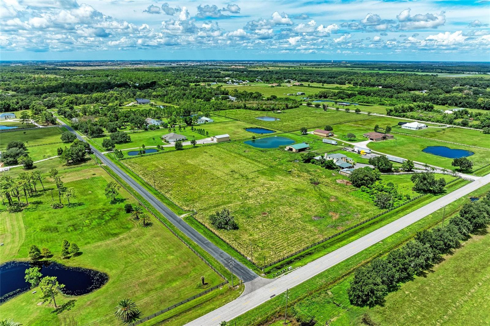 POMELLO PARK - Land