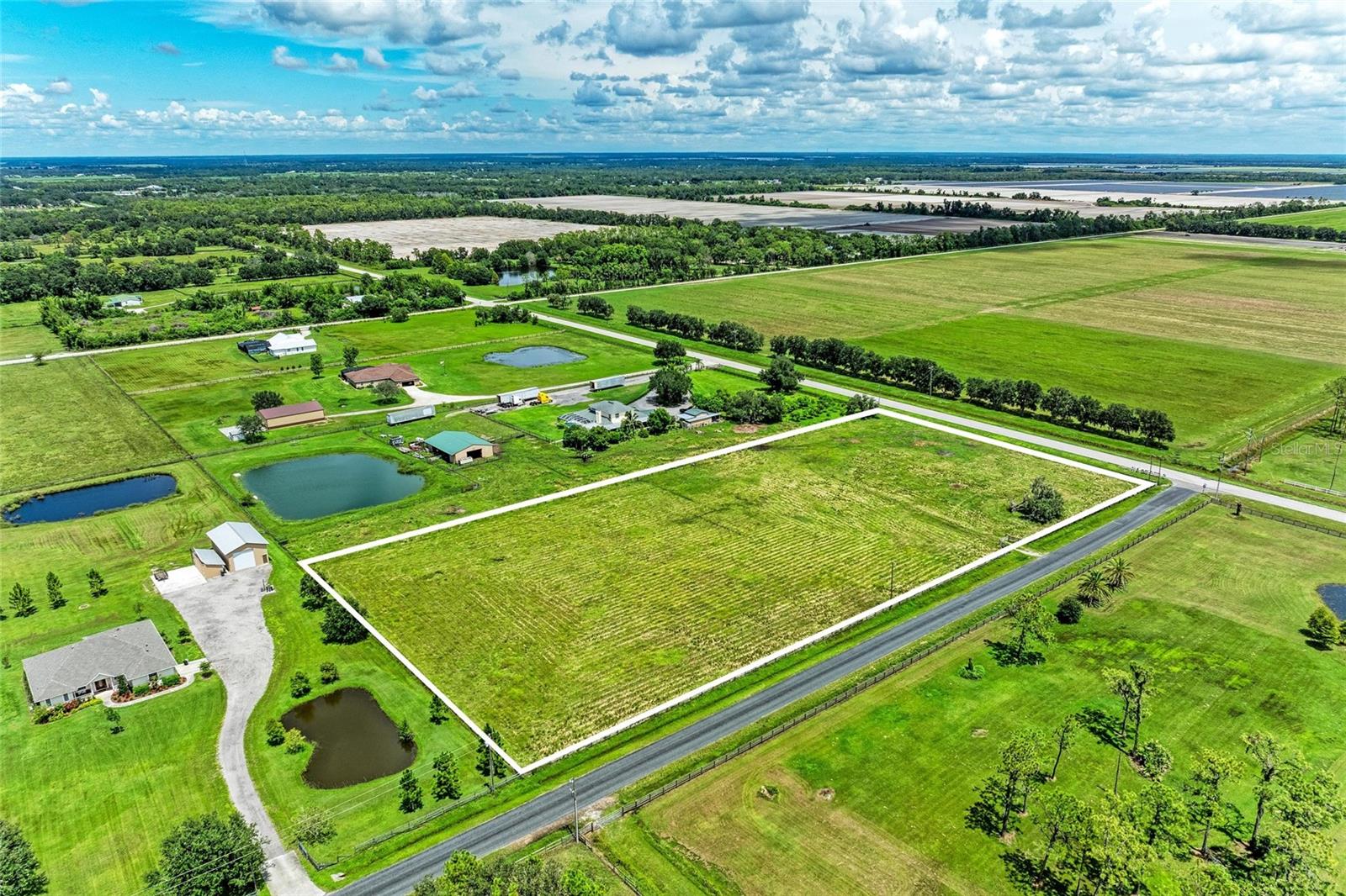 POMELLO PARK - Land