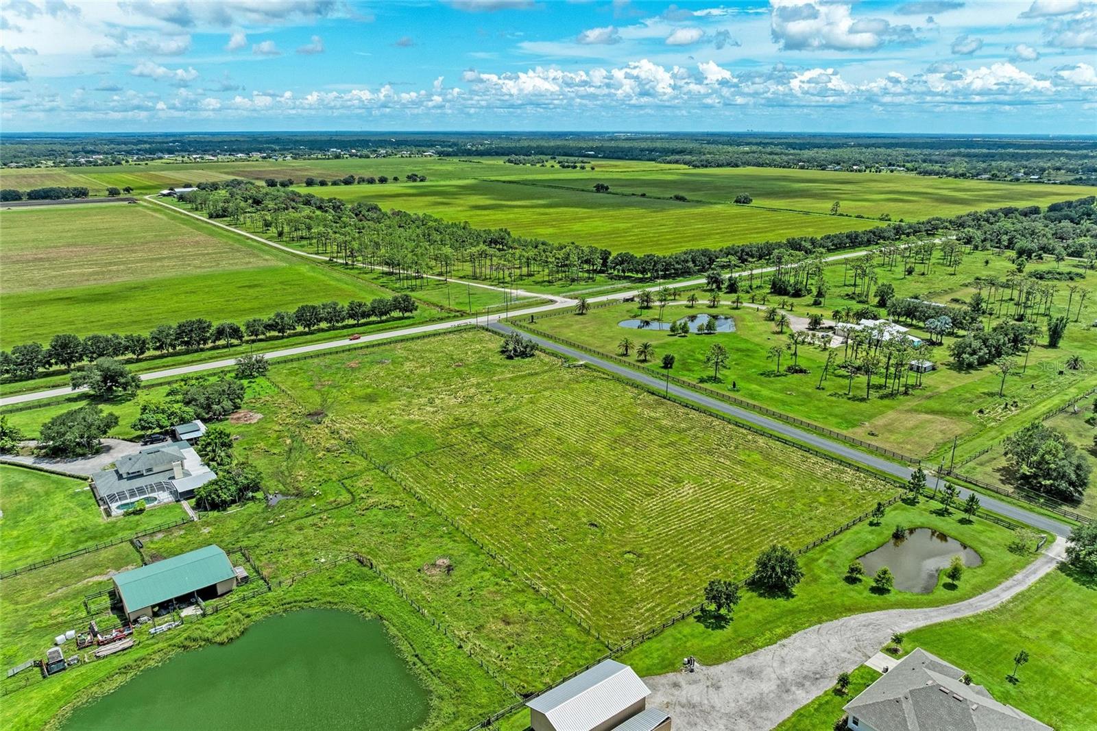 POMELLO PARK - Land