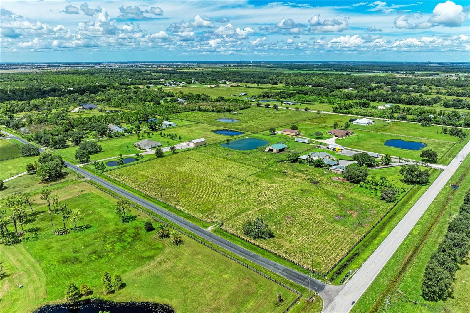 POMELLO PARK - Land