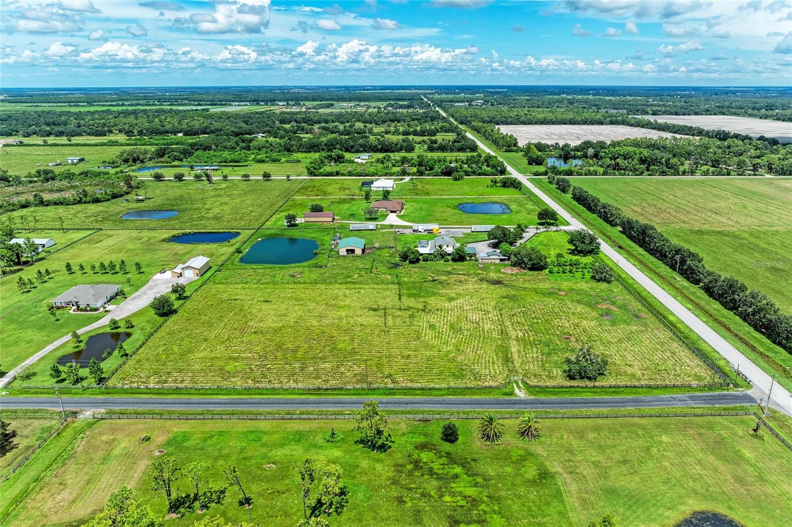 POMELLO PARK - Land