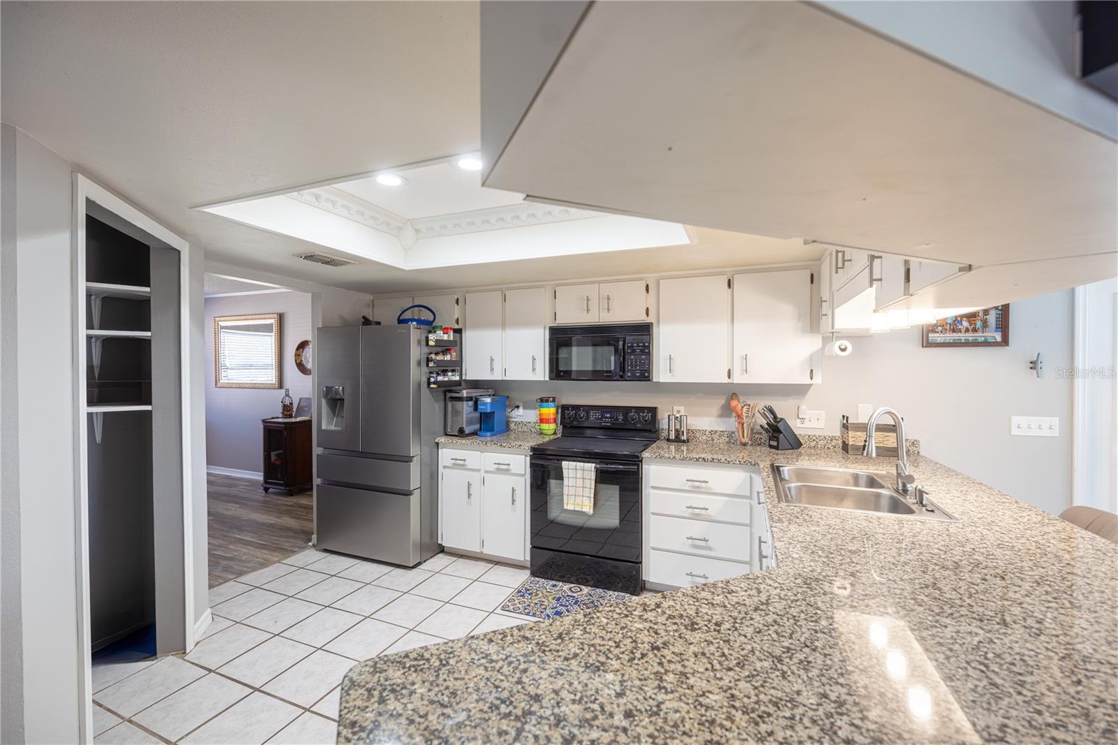 TIMBERLAKE SUB - Residential