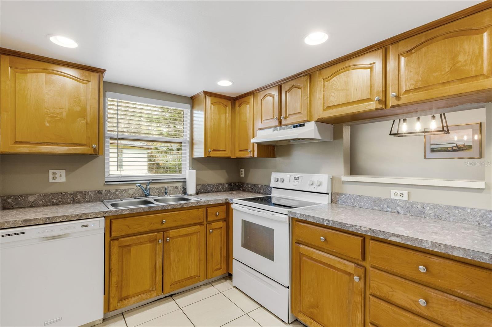 HIGHLAND LAKES - Residential