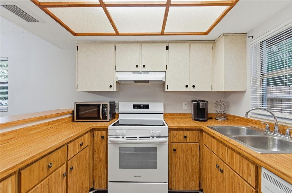 PINELLAS FARMS - Residential Lease