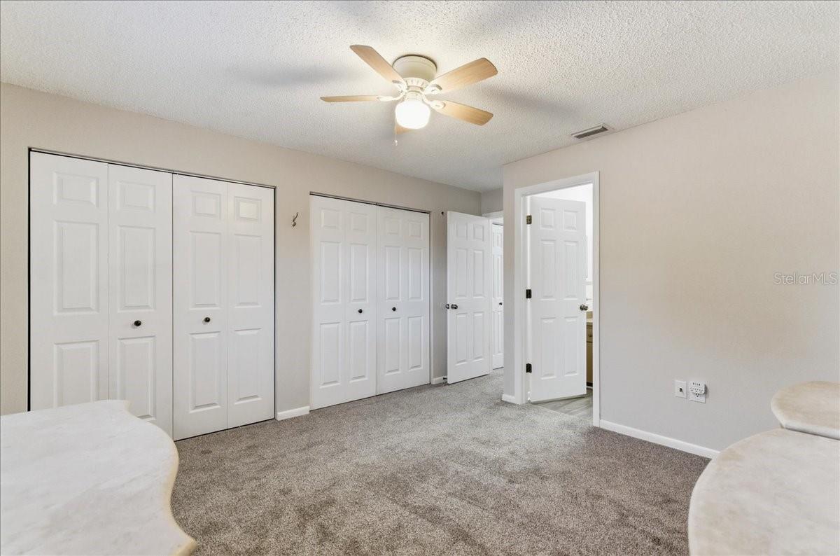 PINELLAS FARMS - Residential Lease