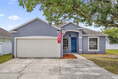 Photo of 145 Sigmund Loop, Davenport, FL 33837 (MLS # O6407106)