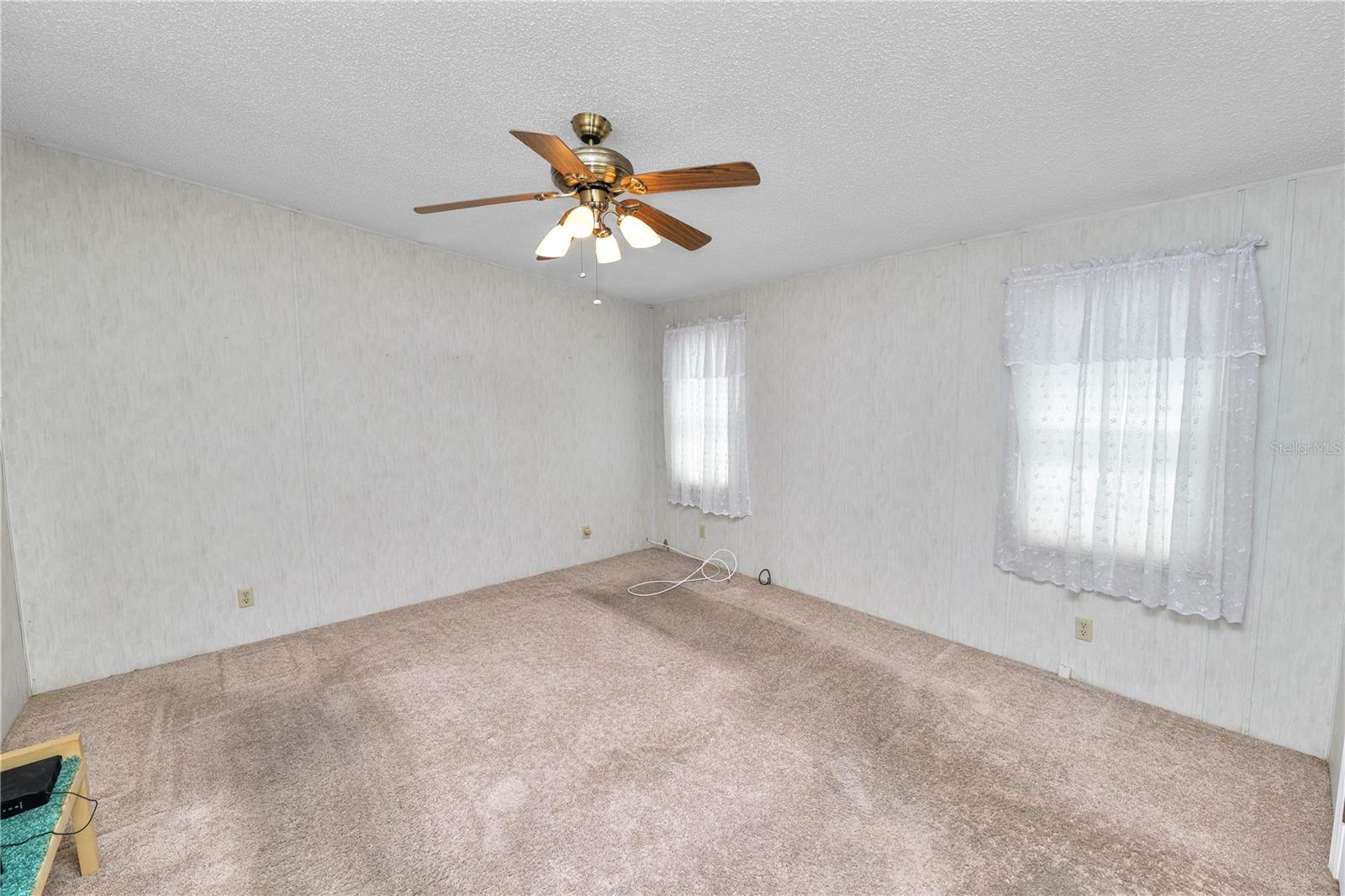 VILLAGE UNIT 03 LAKELAND - Residential