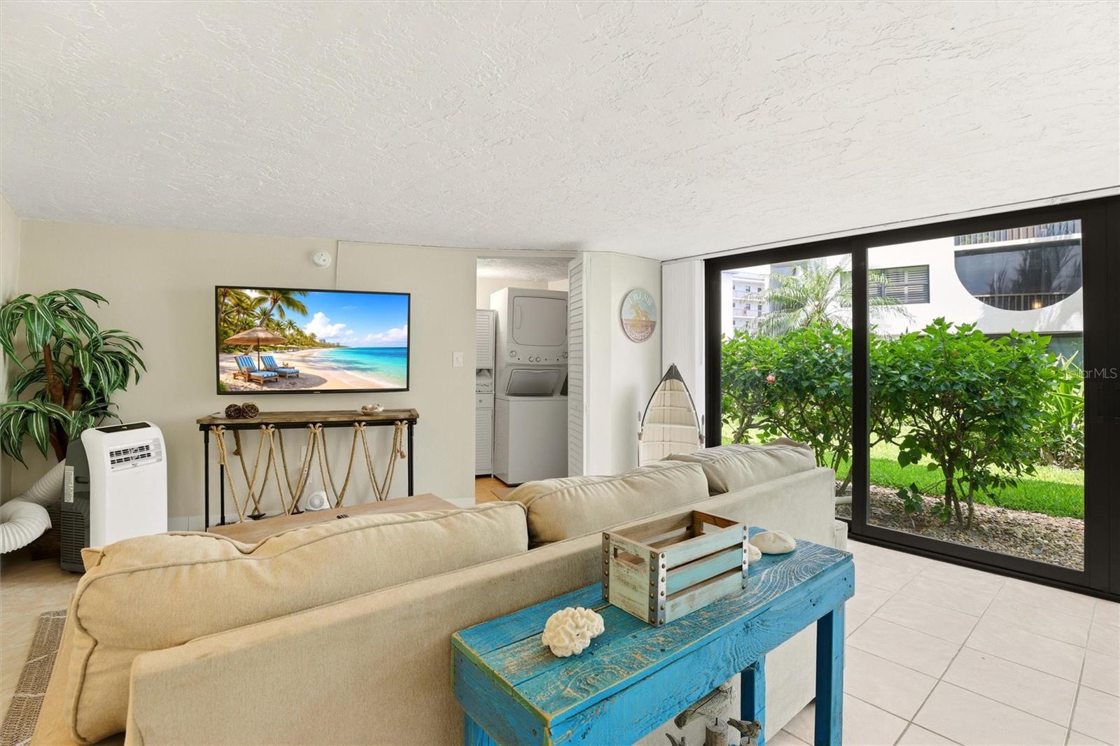 1011 ANGLERS COVE H203