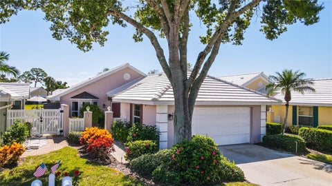 Photo of 827 Harrington Lake Lane #35, Venice, FL 34293 (MLS # A4704308)