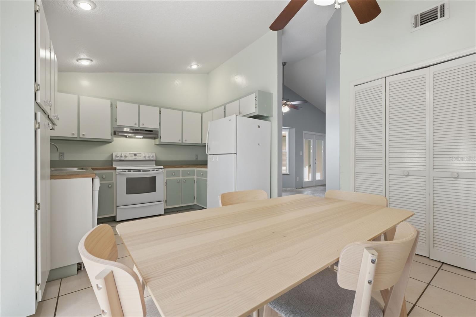 HUCKLEBERRY FIELDS TR N1B - Residential