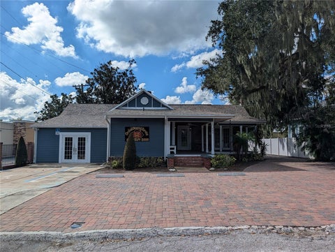 Photo of 209 E Badcock Boulevard, Mulberry, FL 33860 (MLS # L4965506)