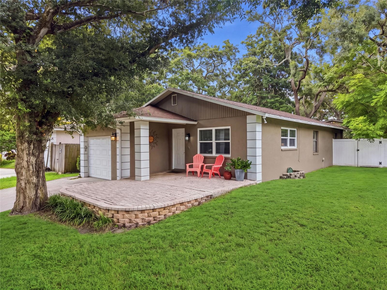 1140 DR ML KING JR STREET N