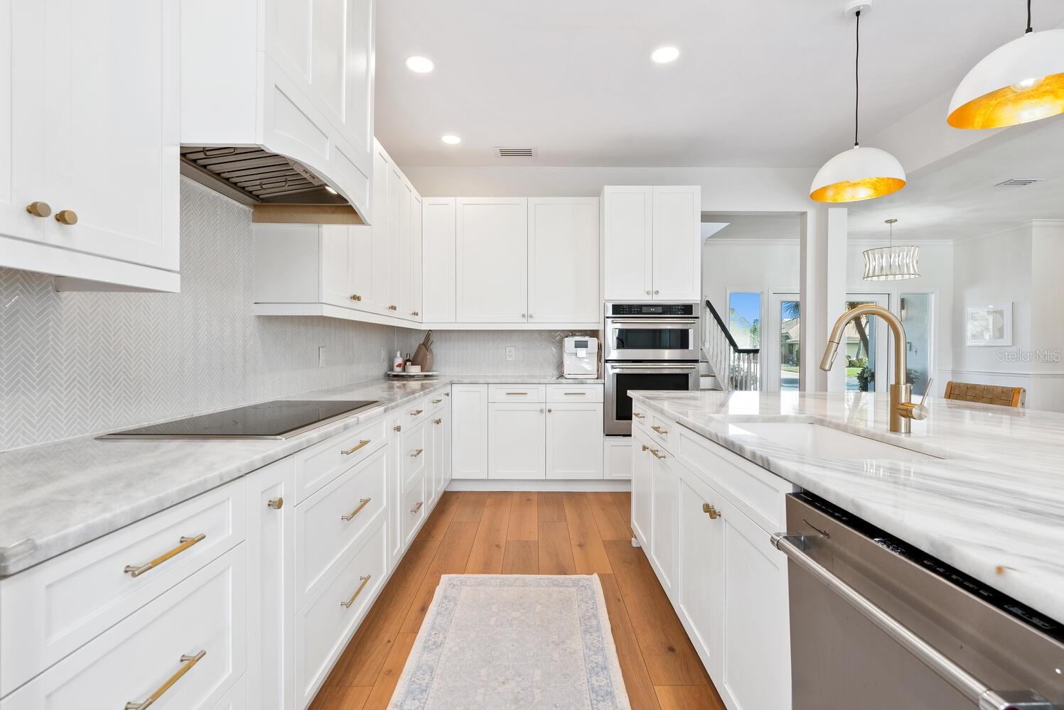 4104 LAS PALMAS WAY