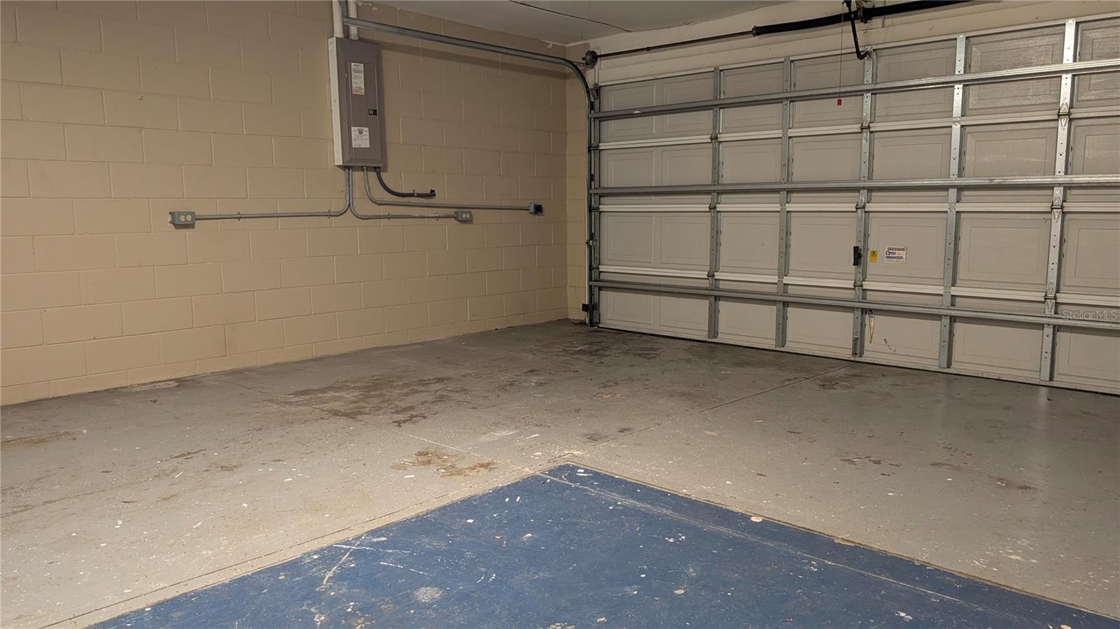 SILVER SPGS SHORES UN 19 - Residential