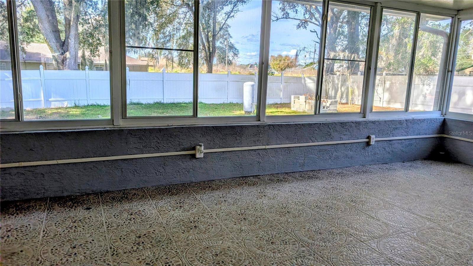 SILVER SPGS SHORES UN 19 - Residential