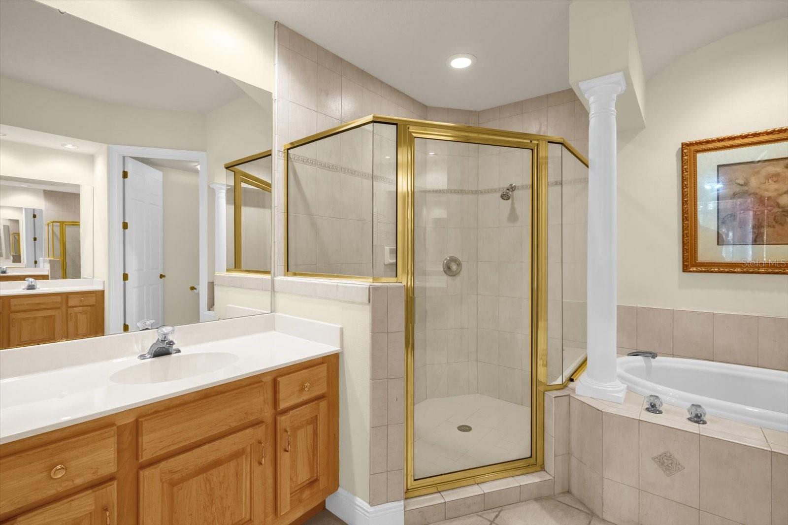 HOWEY MISSION SONOMA CONDO - Residential