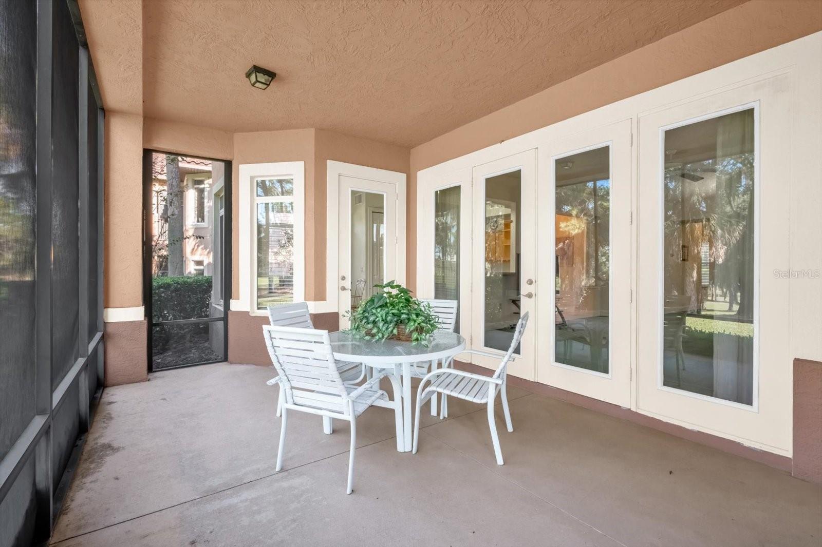 HOWEY MISSION SONOMA CONDO - Residential