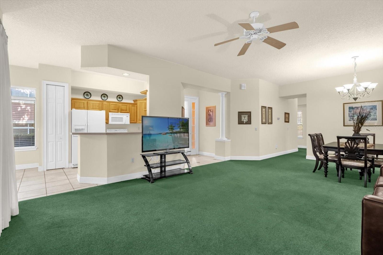 HOWEY MISSION SONOMA CONDO - Residential