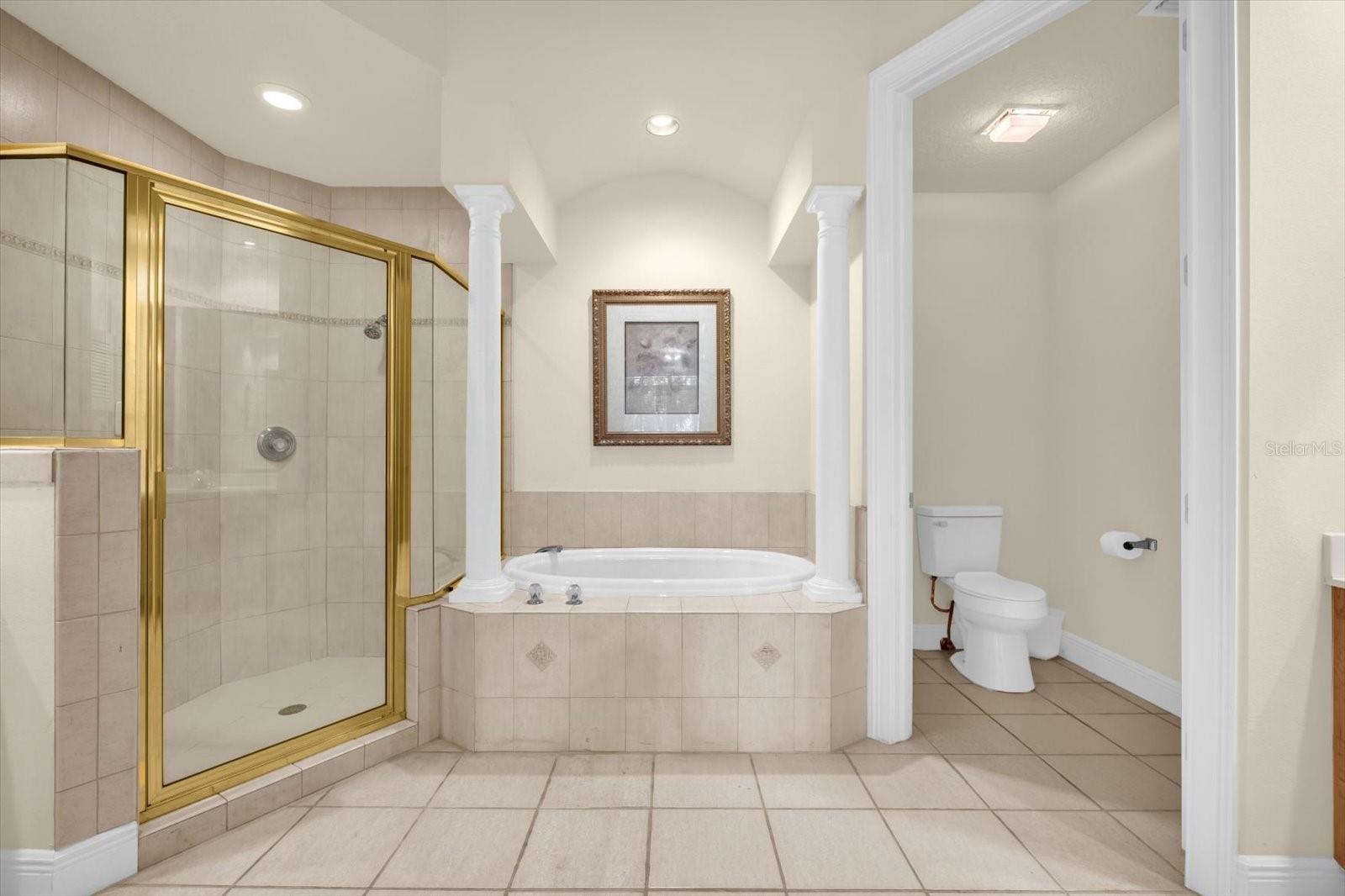 HOWEY MISSION SONOMA CONDO - Residential