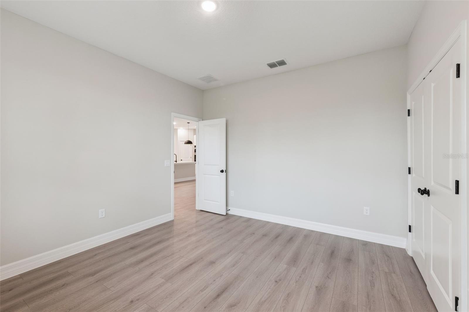 ROYAL TRL UN #1 - Residential