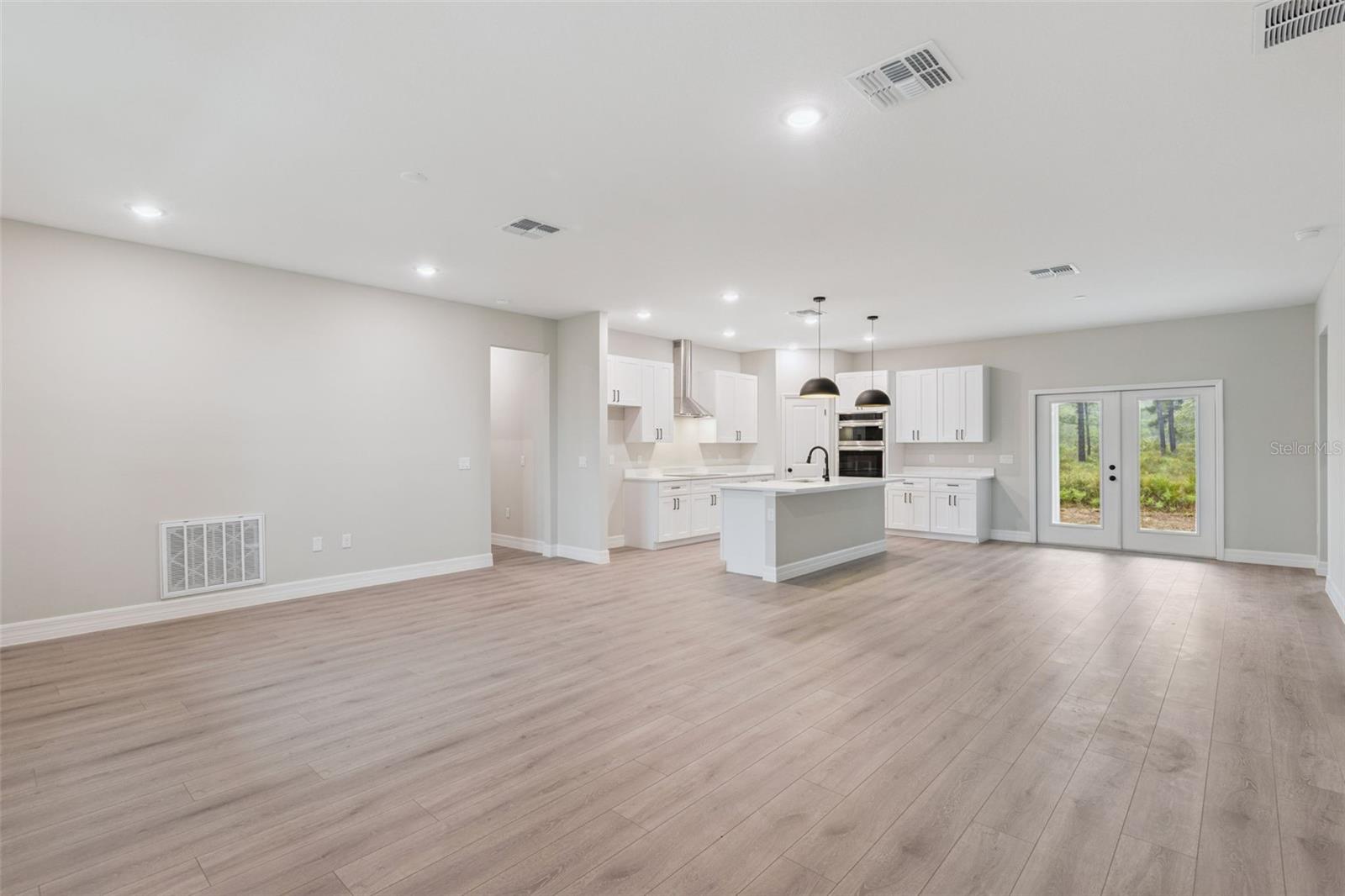 42875 HONEYSUCKLE STREET