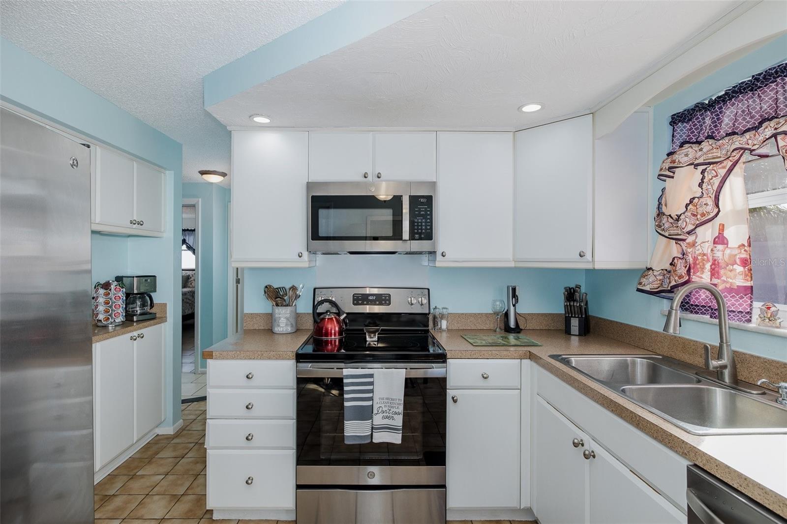 HOLIDAY LAKE ESTATES - Residential