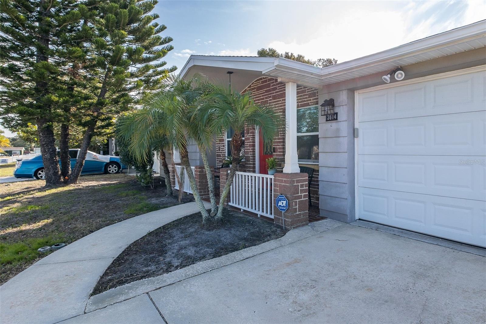 HOLIDAY LAKE ESTATES - Residential