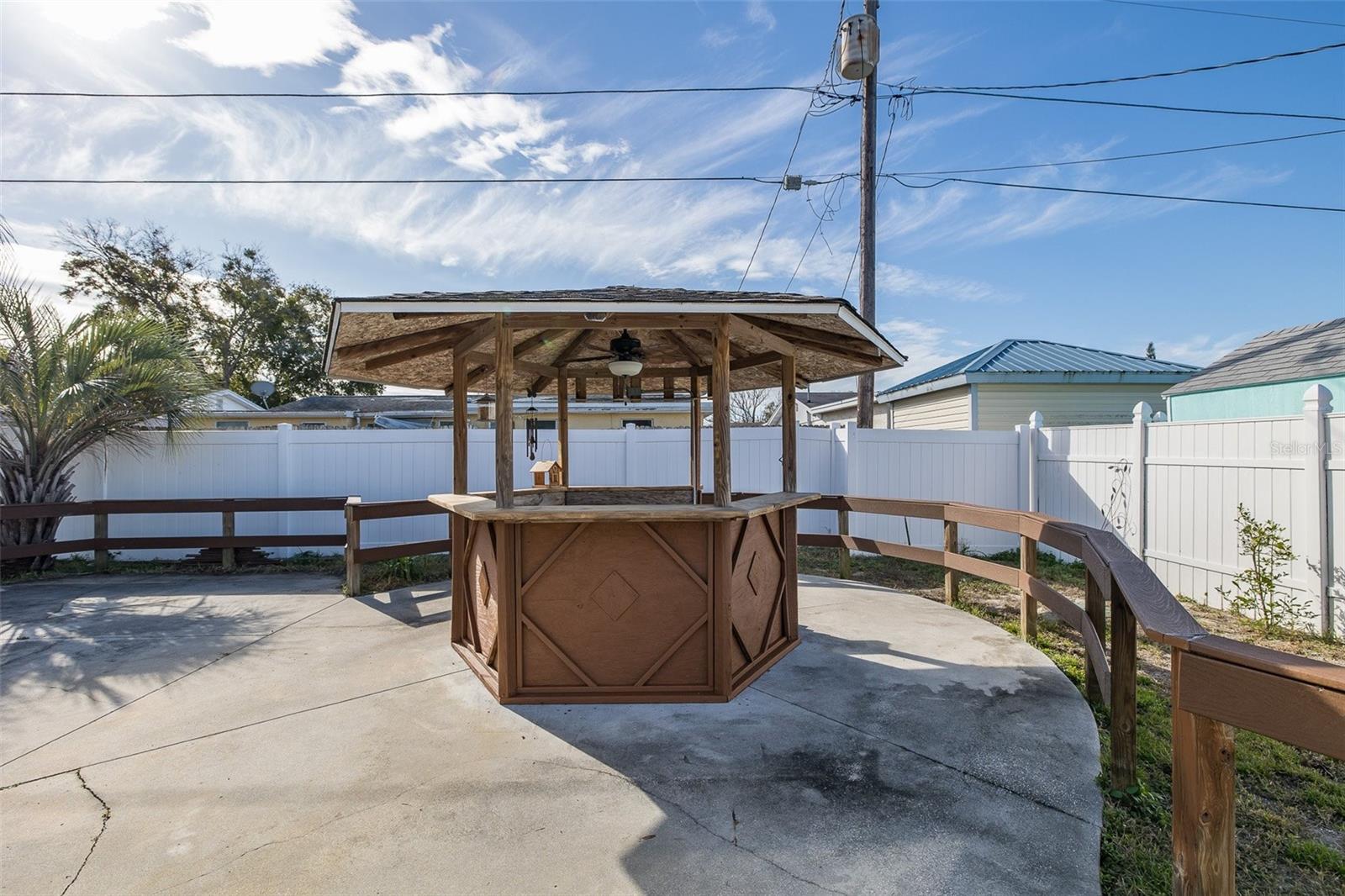 HOLIDAY LAKE ESTATES - Residential