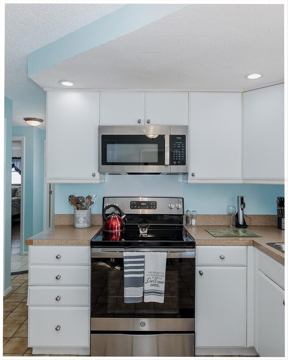 HOLIDAY LAKE ESTATES - Residential